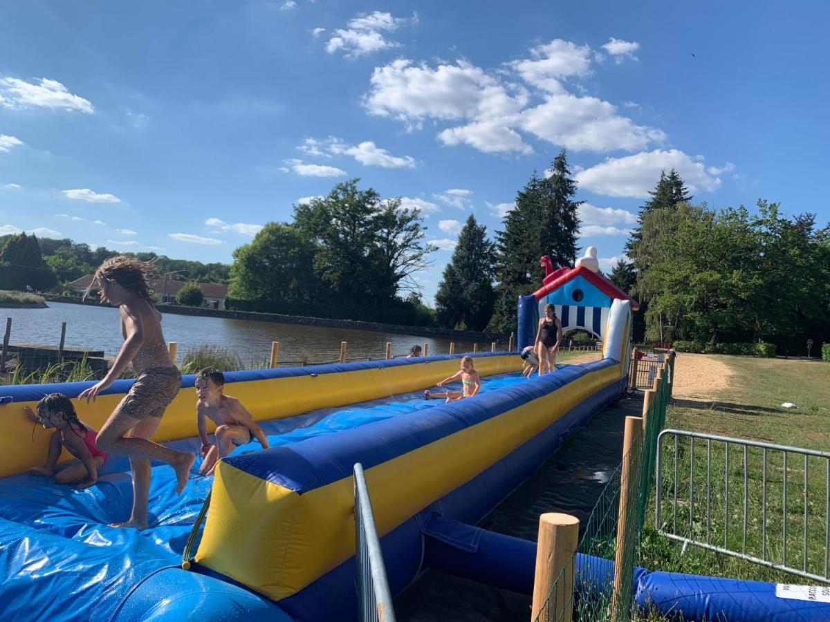 Camping Municipal De La Lande Nexon Bagian luar foto