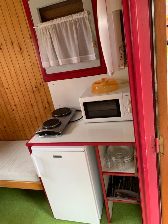 Camping Municipal De La Lande Nexon Bagian luar foto